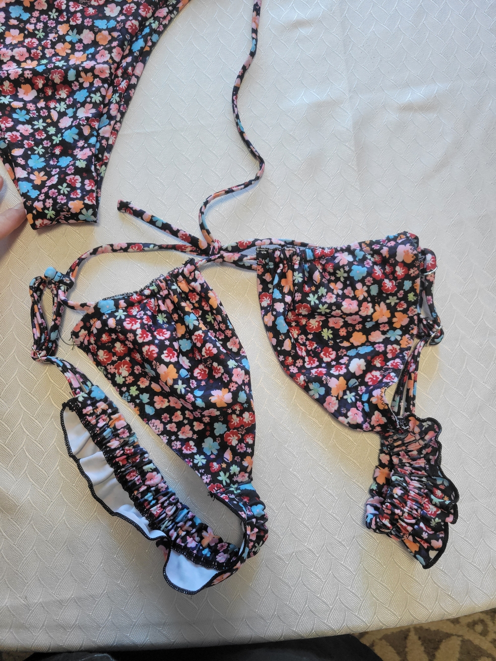 SHEIN Black Floral Ruffle Triangle Bikini Set - Picture 8 of 10